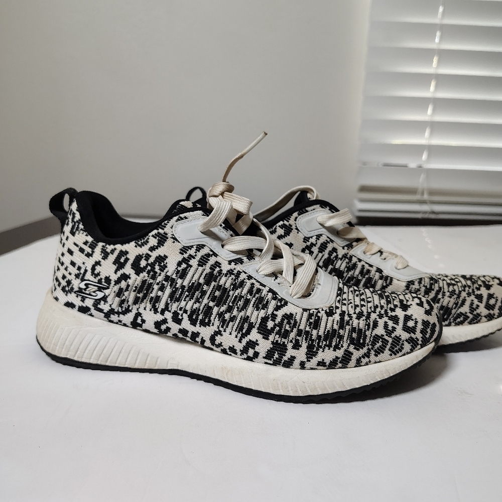 Skechers Bobs Black and White Patterned Sneakers 7.5